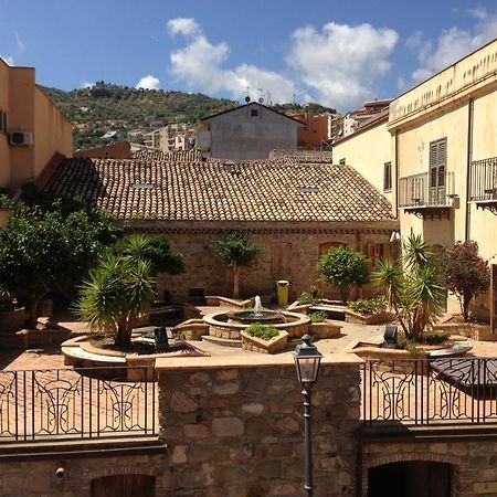 I Colori Dell'Arcobaleno Bed & Breakfast Santo Stefano di Camastra Ngoại thất bức ảnh