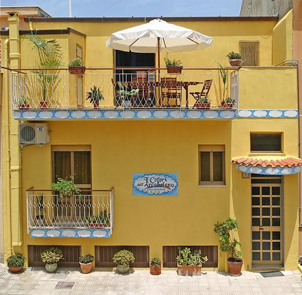 I Colori Dell'Arcobaleno Bed & Breakfast Santo Stefano di Camastra Ngoại thất bức ảnh
